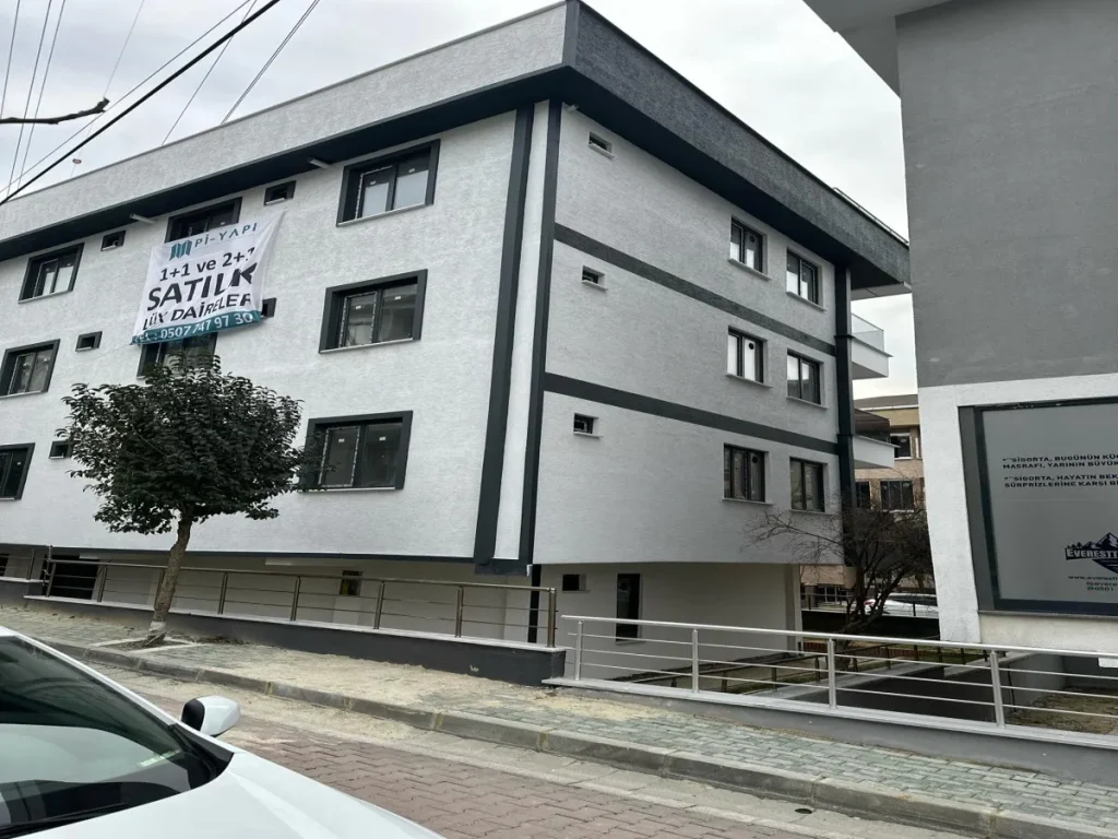 Avcılar Kayalı Sokak Apt. galeri 7